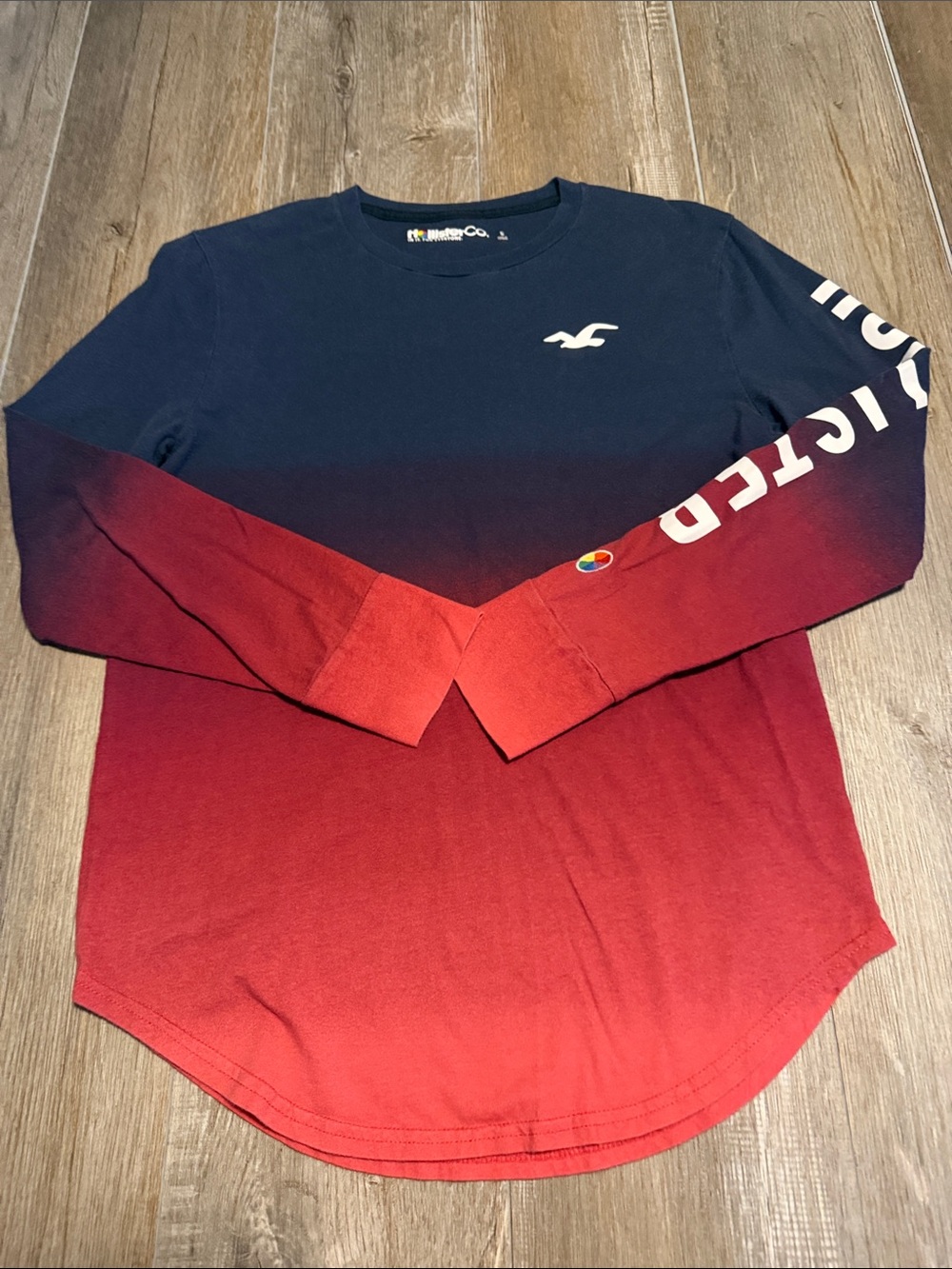 Hollister Navy-to-Red Ombre Long Sleeve Tee